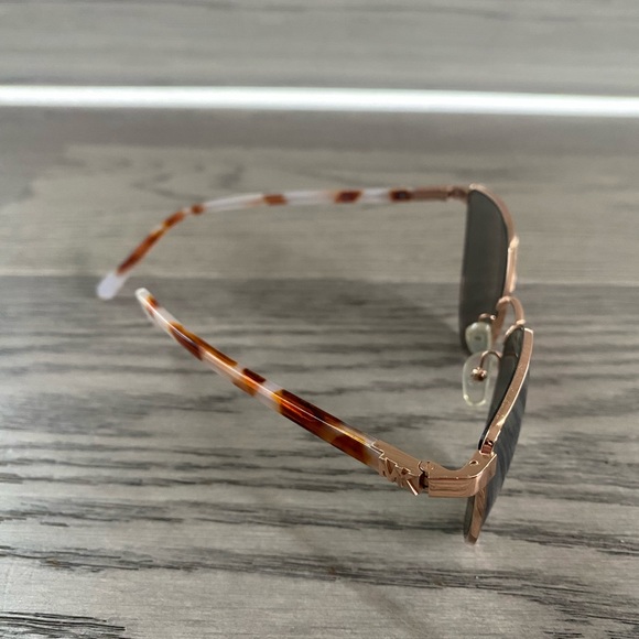 Michael Kors sunglasses - Picture 2 of 4